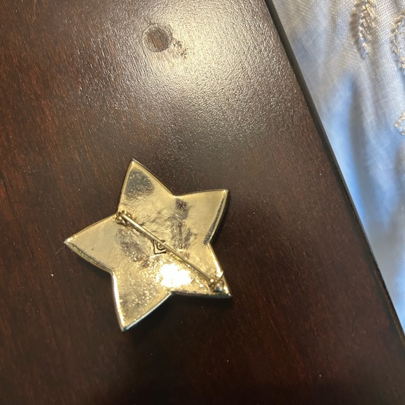 Christmas Star brooch. - Picture 2 of 4